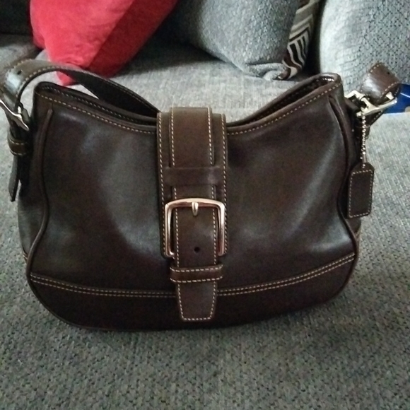 Coach Handbags - COACH Vintage Hampton Shoulder Bag 7584
